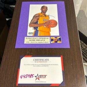 Lakers Kobe Bryant autographed photo